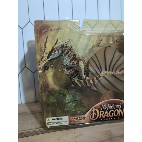 McFarlane's Dragons Quest For The Lost King Series 3 Water Dragon Clan 2006 - Picture 2 of 7